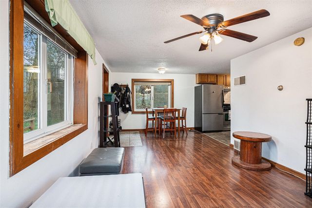 130 Benton Street, Bellevue, MI 49021