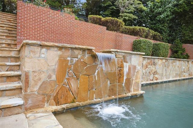 100 Legends Walk Circle, Milton, GA 30004
