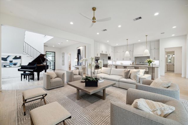 1618 Ronson Road, Houston, TX 77055