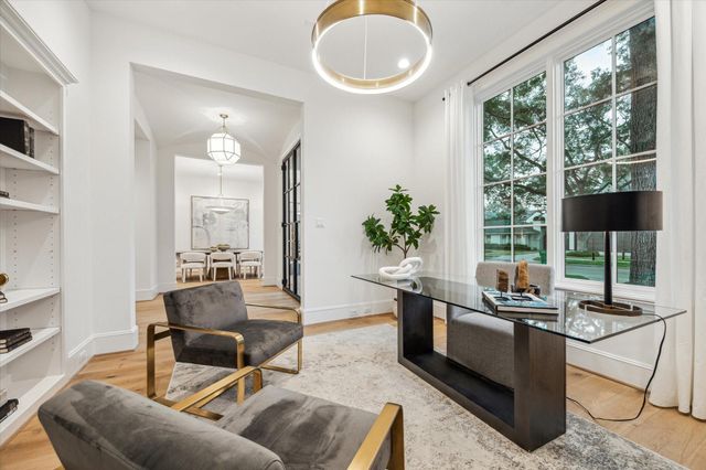 1618 Ronson Road, Houston, TX 77055