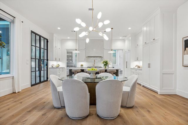 1618 Ronson Road, Houston, TX 77055