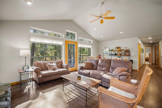 18130 Mt Baker Lane 4, Sunriver, OR 97707