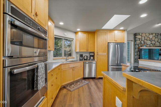 18130 Mt Baker Lane 4, Sunriver, OR 97707