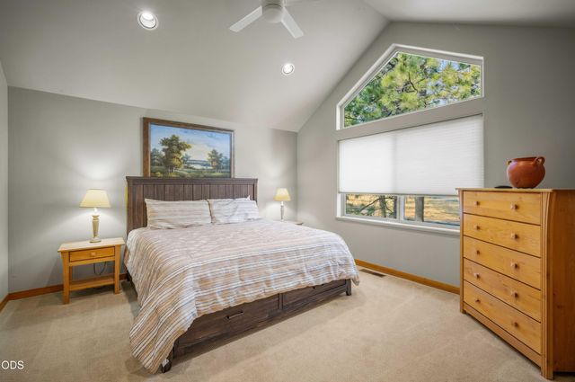 18130 Mt Baker Lane 4, Sunriver, OR 97707