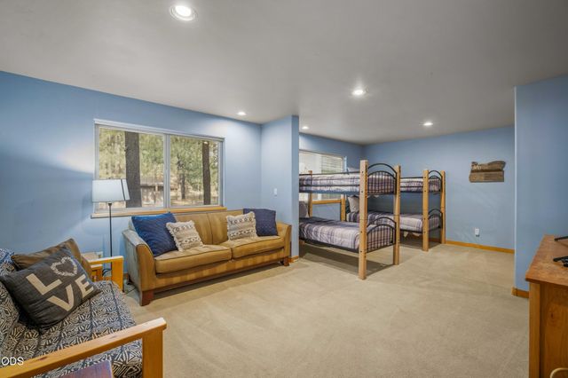 18130 Mt Baker Lane 4, Sunriver, OR 97707