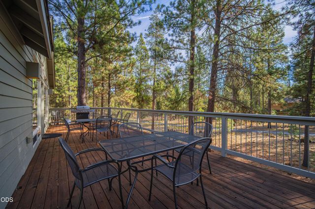 18130 Mt Baker Lane 4, Sunriver, OR 97707