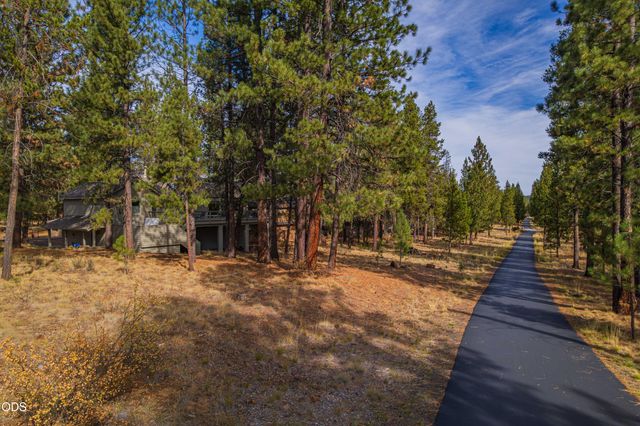 18130 Mt Baker Lane 4, Sunriver, OR 97707