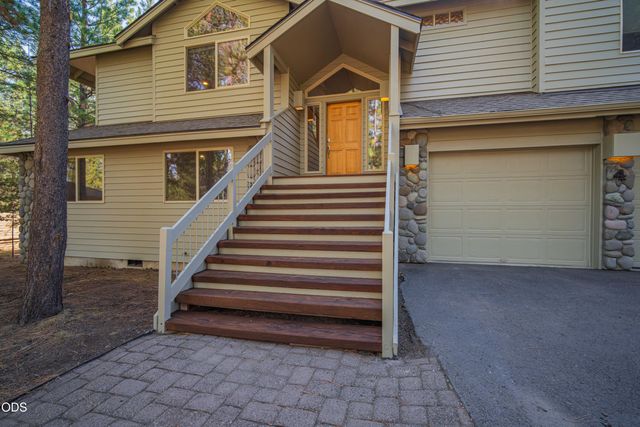 18130 Mt Baker Lane 4, Sunriver, OR 97707
