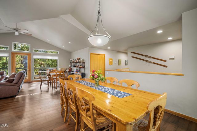 18130 Mt Baker Lane 4, Sunriver, OR 97707