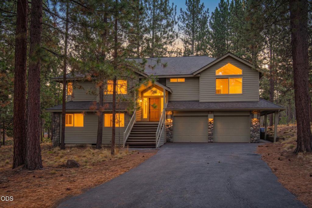 18130 Mt Baker Lane 4, Sunriver, OR 97707