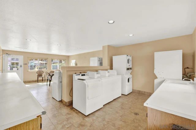 10353 Azuaga St 106, San Diego, CA 92129