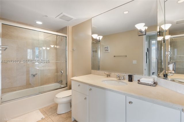 19400 Turnberry Way 922, Aventura, FL 33180