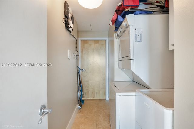19400 Turnberry Way 922, Aventura, FL 33180