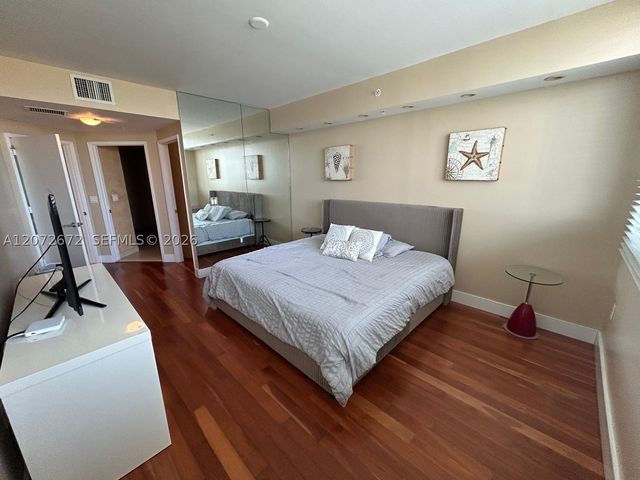19400 Turnberry Way 922, Aventura, FL 33180