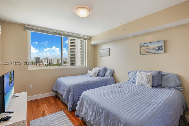 19400 Turnberry Way 922, Aventura, FL 33180