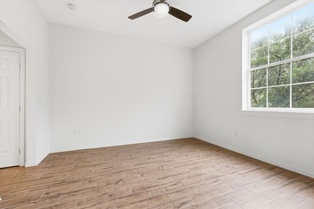 2305 Worthington Street 219, Dallas, TX 75204