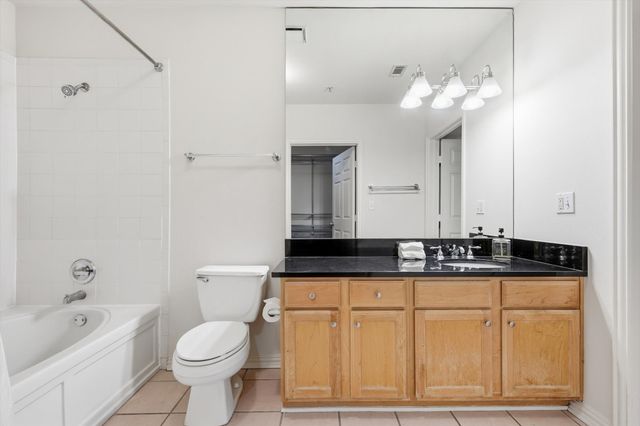 2305 Worthington Street 219, Dallas, TX 75204