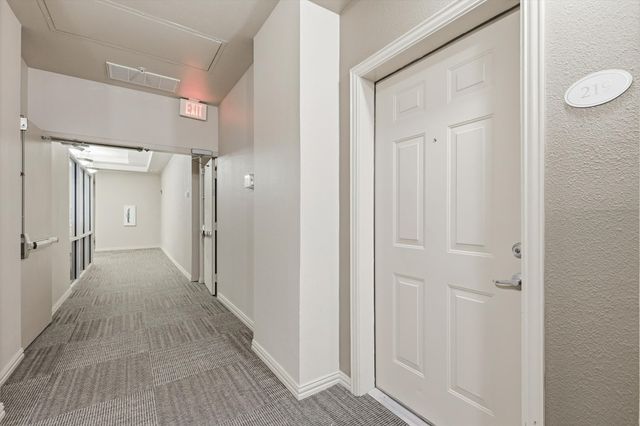 2305 Worthington Street 219, Dallas, TX 75204
