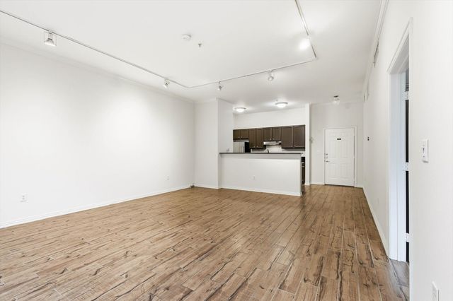 2305 Worthington Street 219, Dallas, TX 75204