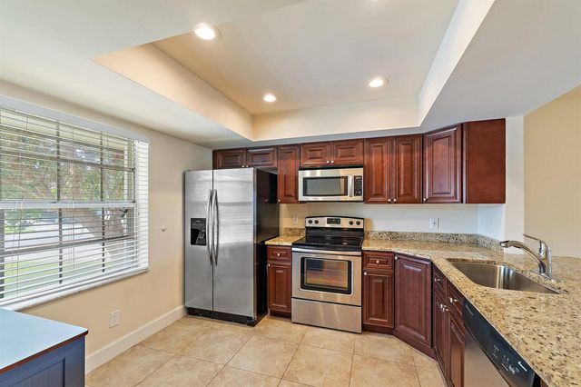 109 Doe Trail, Jupiter, FL 33458
