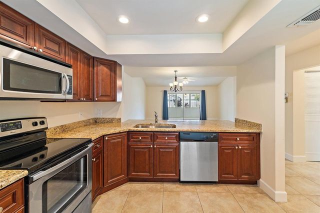109 Doe Trail, Jupiter, FL 33458