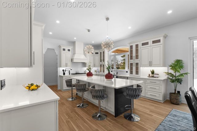 5321 rochester rd, Troy, MI 48058