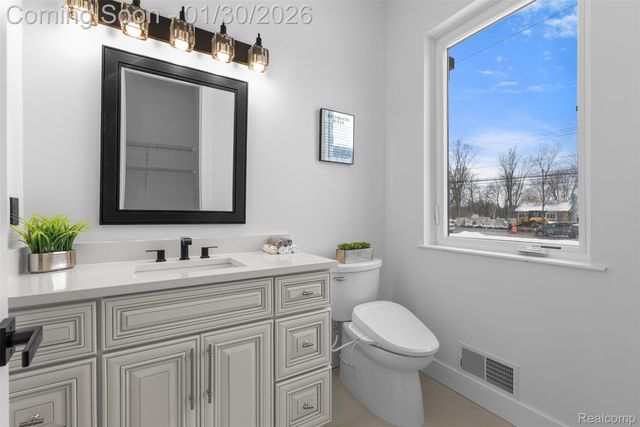 5321 rochester rd, Troy, MI 48058