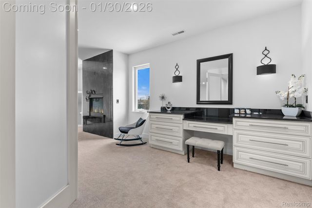 5321 rochester rd, Troy, MI 48058