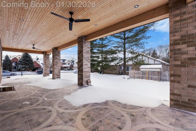 5321 rochester rd, Troy, MI 48058