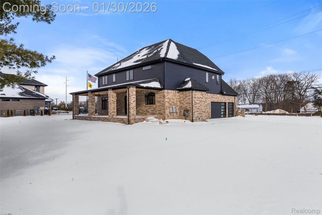 5321 rochester rd, Troy, MI 48058