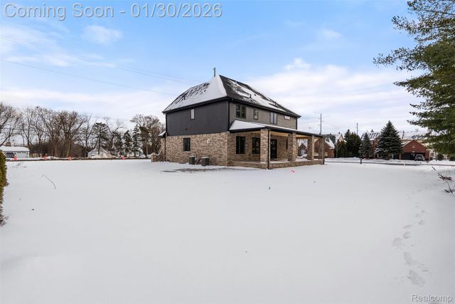 5321 rochester rd, Troy, MI 48058