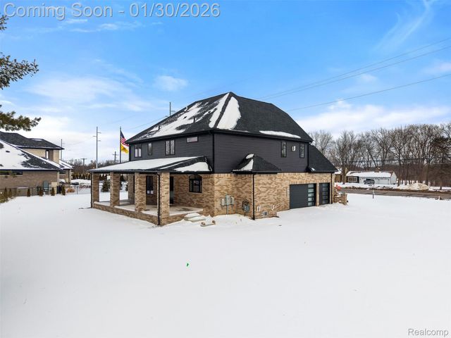 5321 rochester rd, Troy, MI 48058