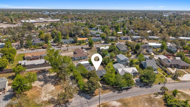 301 Bunkers Cove Road, Panama City, FL 32401
