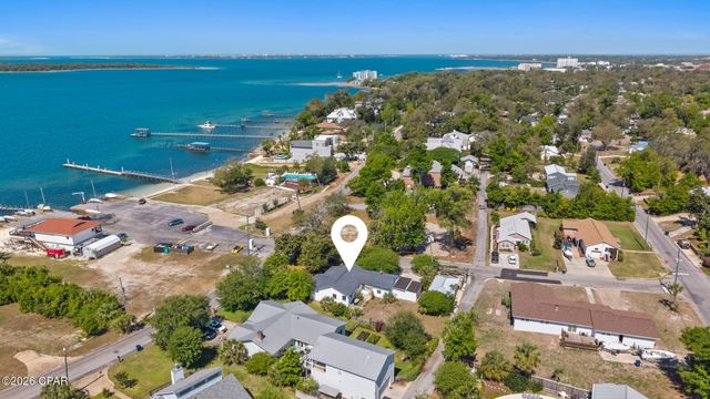 301 Bunkers Cove Road, Panama City, FL 32401