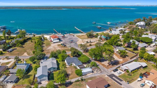 301 Bunkers Cove Road, Panama City, FL 32401