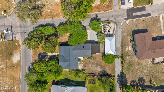 301 Bunkers Cove Road, Panama City, FL 32401
