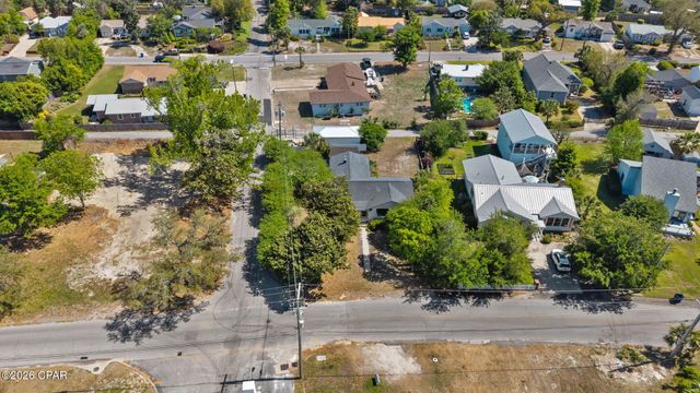 301 Bunkers Cove Road, Panama City, FL 32401