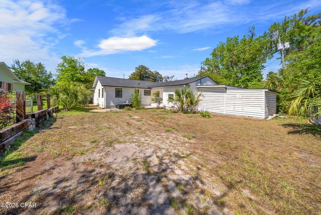 301 Bunkers Cove Road, Panama City, FL 32401