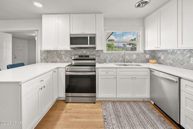 301 Bunkers Cove Road, Panama City, FL 32401