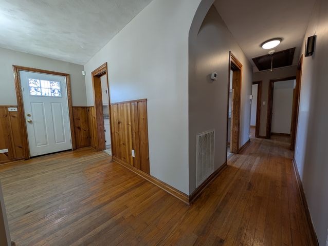 318 E 11th St, Columbia, TN 38401