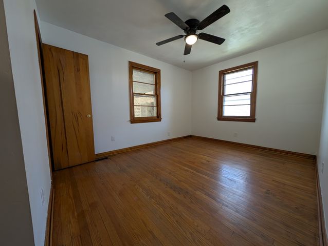 318 E 11th St, Columbia, TN 38401