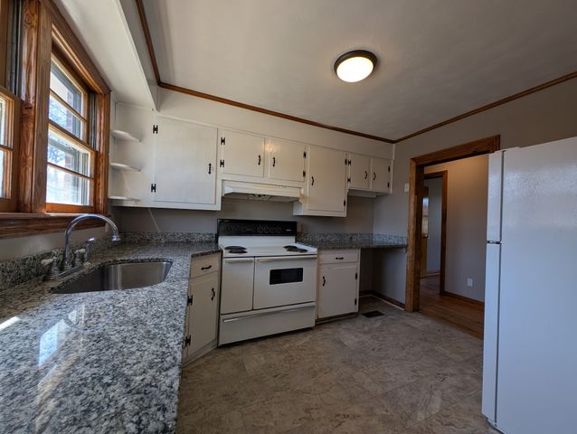 318 E 11th St, Columbia, TN 38401