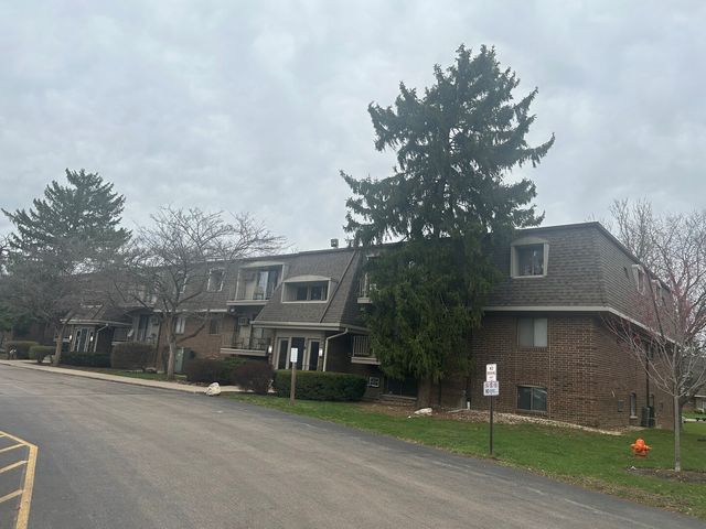 138 E Bailey Road M, Naperville, IL 60565