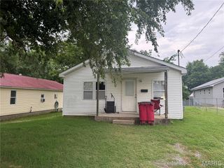 136 N 6th Street, Sikeston, MO 63780