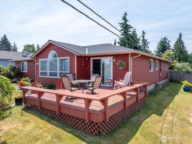 1890 Edgewood Drive, Camano Island, WA 98282