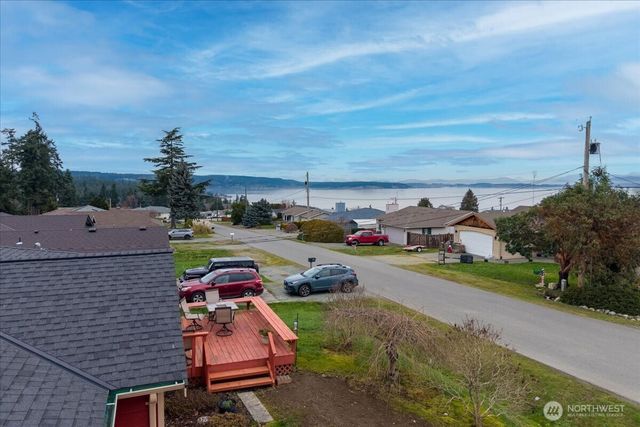 1890 Edgewood Drive, Camano Island, WA 98282