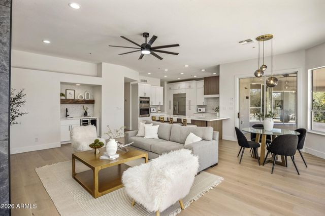 27467 N 75th Way, Scottsdale, AZ 85266