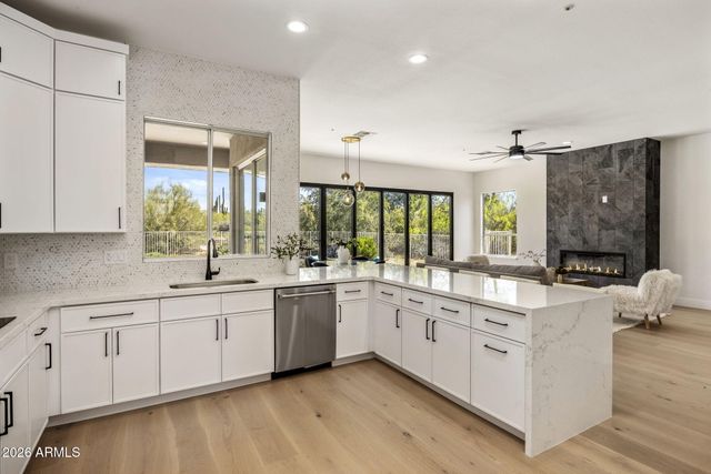 27467 N 75th Way, Scottsdale, AZ 85266