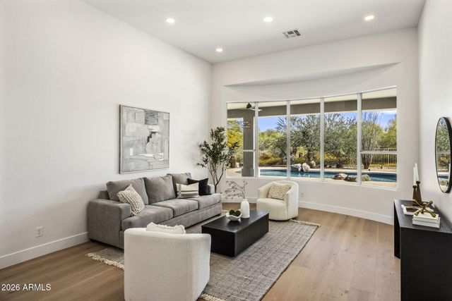 27467 N 75th Way, Scottsdale, AZ 85266