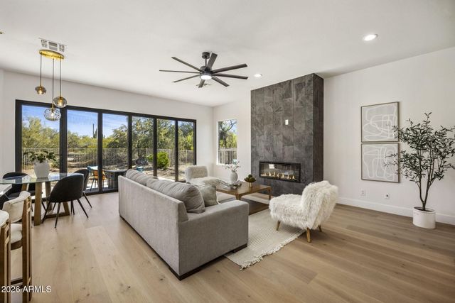 27467 N 75th Way, Scottsdale, AZ 85266